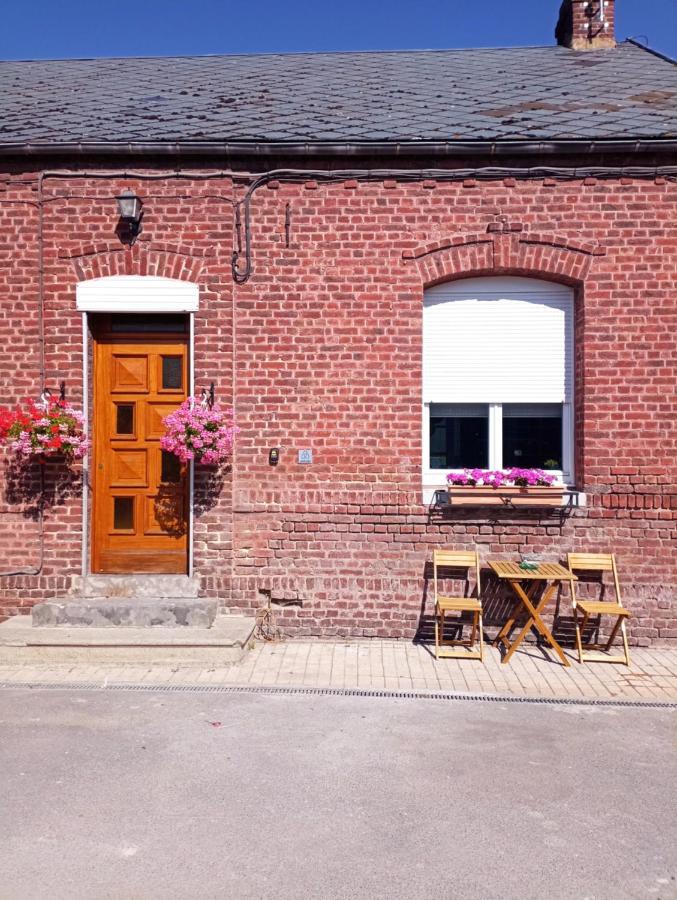 Gite A La Ferme Chez Magali Escaudoeuvres Eksteriør billede